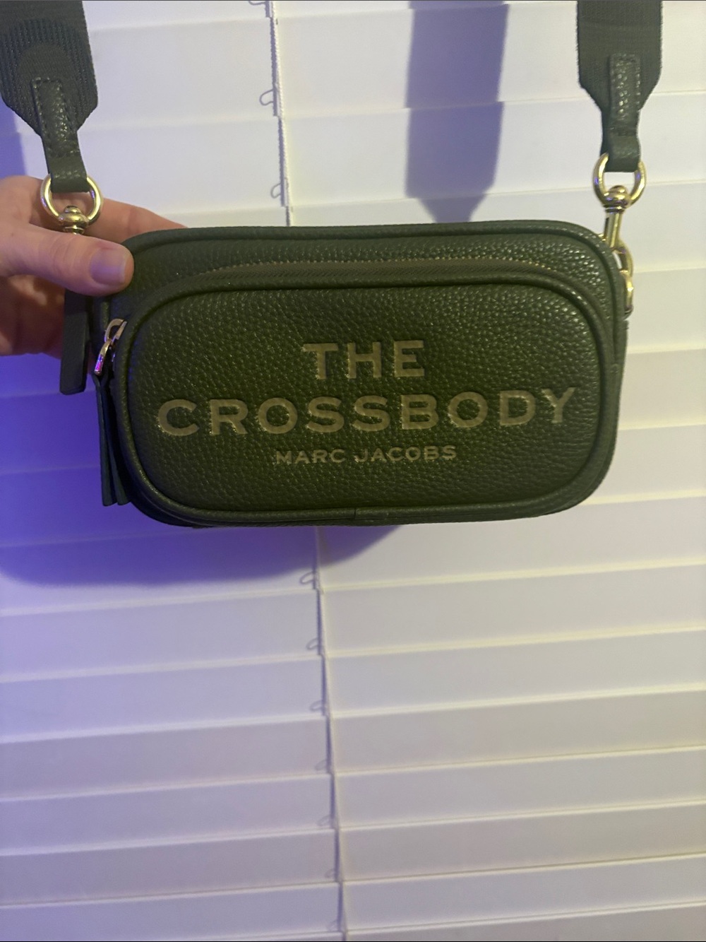 Marc Jacobs Crossbody Bag in Dark Green with Gold Hardware - Picture 3 of 11